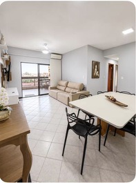 Spacious apartment in Cabo Frio with private barbecue.