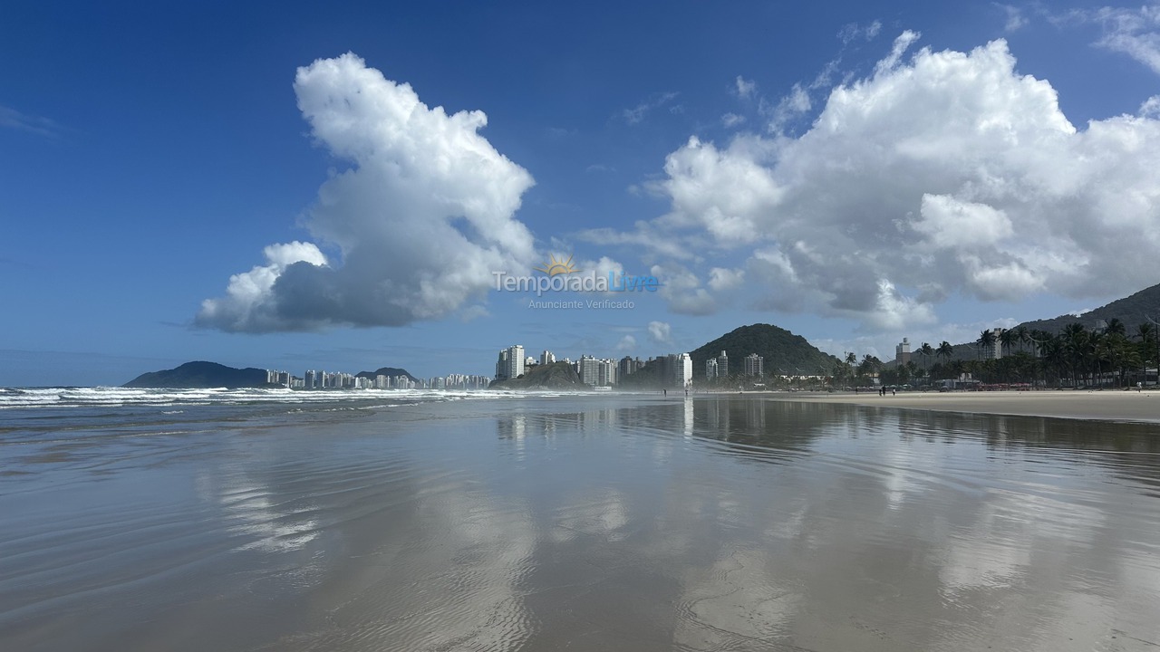 Apartment for vacation rental in Guarujá (Enseada)