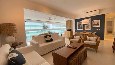 Apartamento en alquiler justo en el césped en Riviera de São Lourenço.