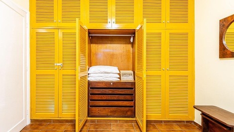 Apto completo para até 8 pessoas | 3 quartos | 300 m da praia