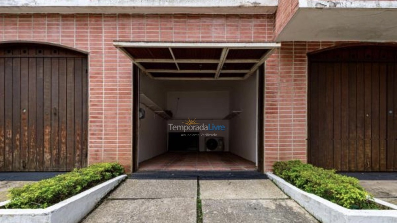 Apartamento para aluguel de temporada em Guarujá (Balneário Cidade Atlântica Guarujá)