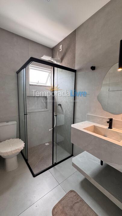 Apartamento para alquiler de vacaciones em Bombinhas (Praia de Zimbros)