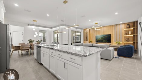 House in Kissimmee with 8 bedrooms.