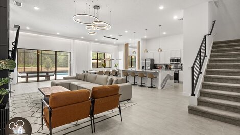 Enjoy an amazing vacation in Orlando by staying in a house.