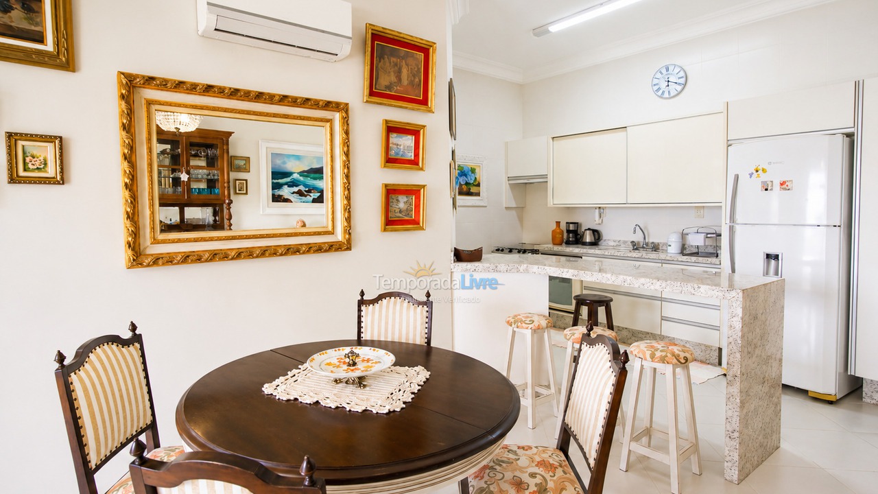 Apartamento para aluguel de temporada em Florianopolis (Canasvieiras)