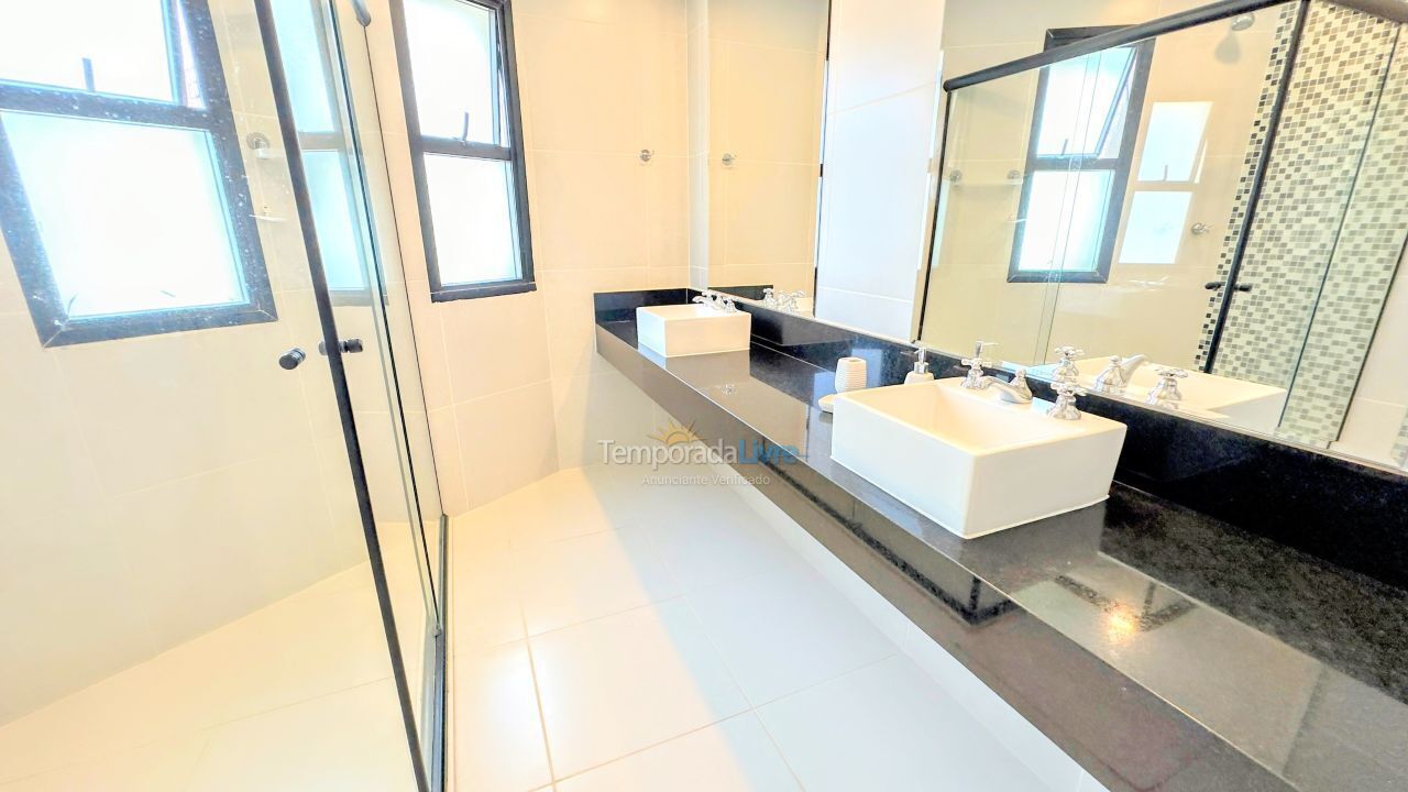 Apartamento para aluguel de temporada em Bertioga (Riviera de São Lourenço)