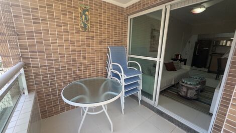 Mesa com 4 lugares na sacada