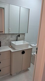LINDO APARTAMENTO 3 SUÍTES BALNEÁRIO PEREQUÊ PORTO BELO VISTA MAR