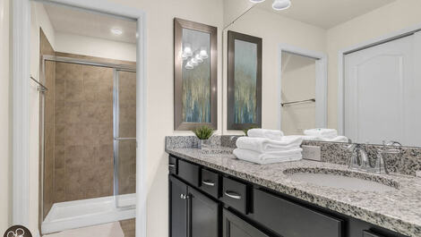 House near Disney with 5 bedrooms.