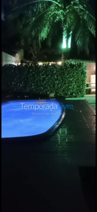 Casa para aluguel de temporada em Ubatuba (Maranduba)