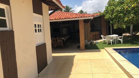 Quiet House in Guarajuba, Bahia