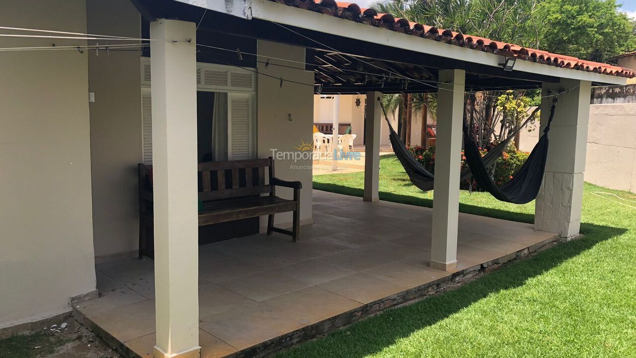 House for vacation rental in Camaçari (Praia de Guarajuba)
