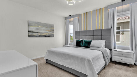 Experience Orlando in a high-end home.