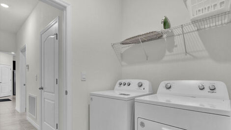 Experience Orlando in a high-end home.