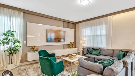 Casa alto padrão com 8 quartos próximo à Disney