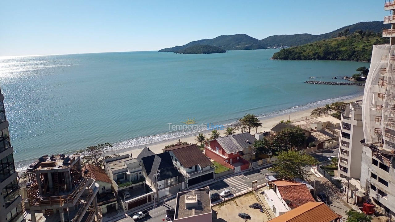 Apartamento para aluguel de temporada em Porto Belo (Perequê)