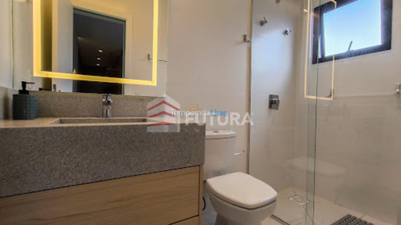 Apartment for vacation rental in Bombinhas (Praia de Bombas)