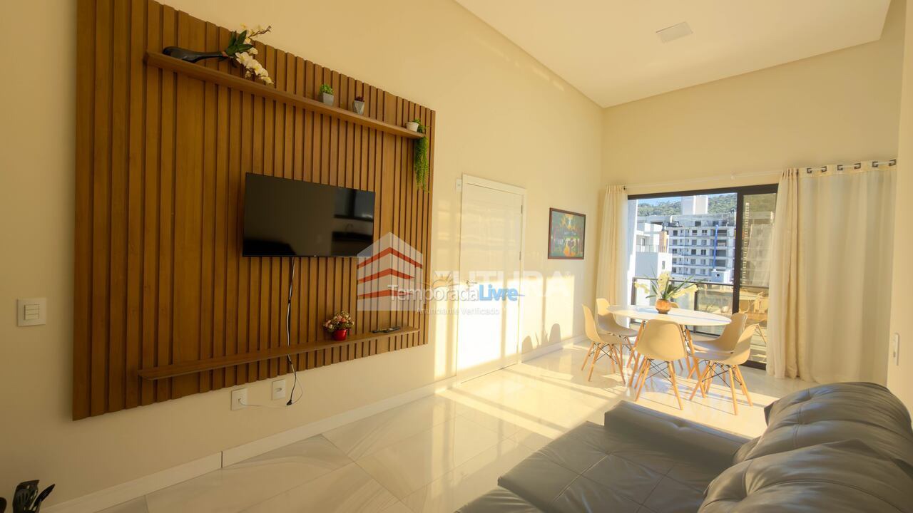 Apartment for vacation rental in Bombinhas (Praia de Bombas)