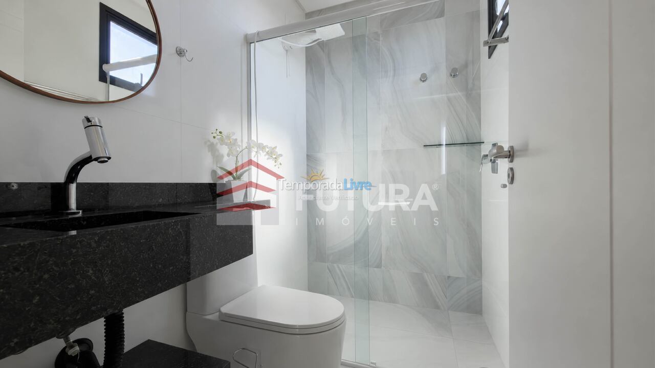 Apartment for vacation rental in Bombinhas (Praia de Bombas)