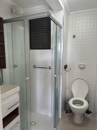 2-bedroom apartment with sports court and swimming pool located 30m from the sea.