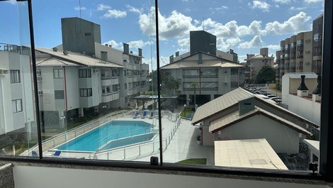 2-bedroom apartment with sports court and swimming pool located 30m from the sea.