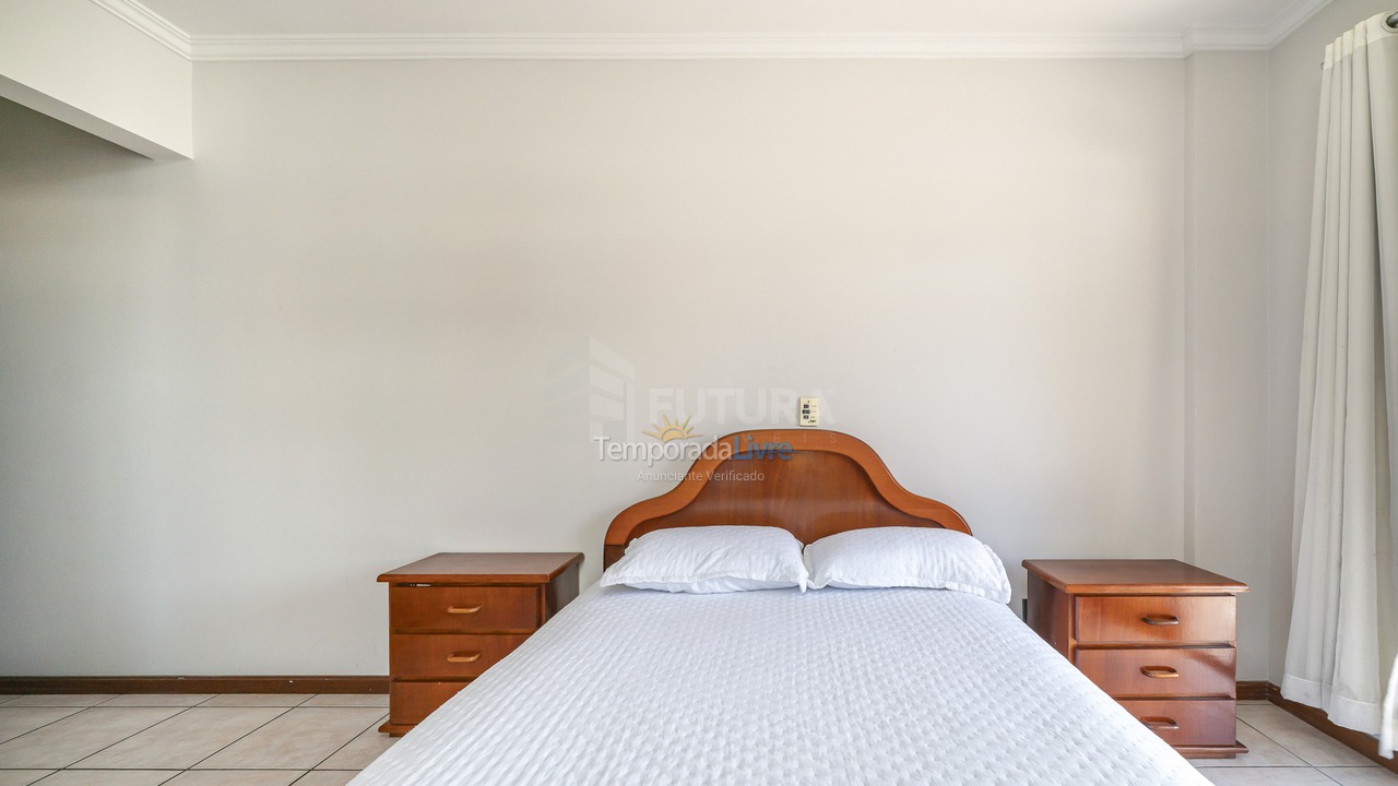 Apartment for vacation rental in Bombinhas (Praia de Bombinhas)