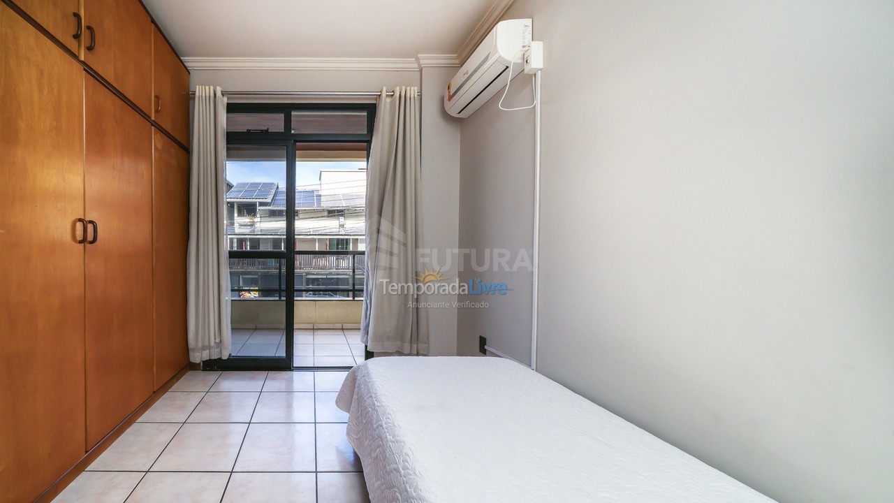 Apartment for vacation rental in Bombinhas (Praia de Bombinhas)
