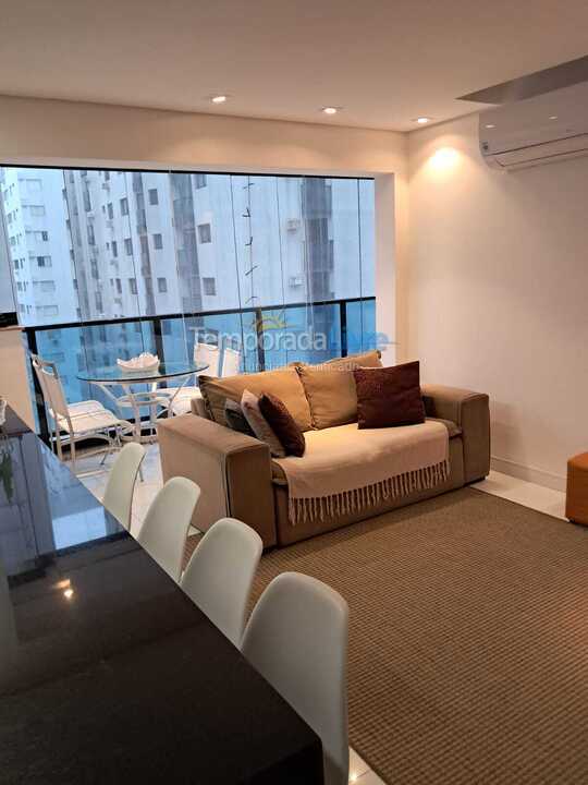 Apartment for vacation rental in Guarujá (Pitangueiras)