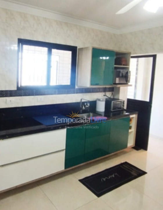 Apartamento para aluguel de temporada em Praia Grande (Guilhermina)
