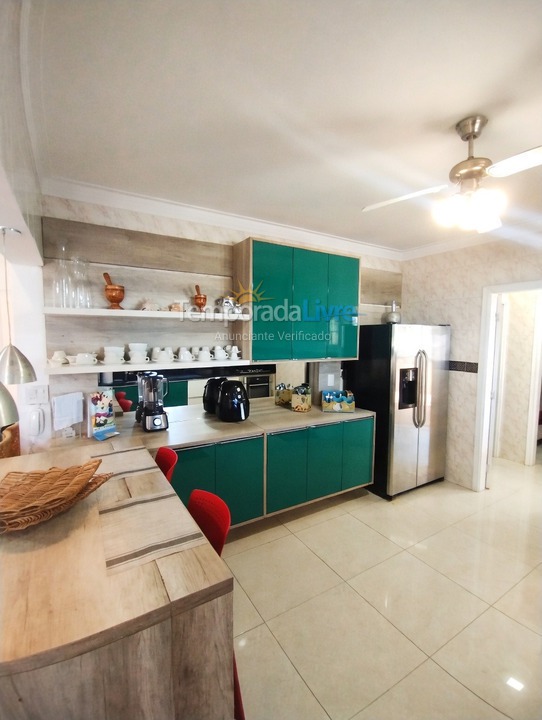 Apartamento para aluguel de temporada em Praia Grande (Guilhermina)