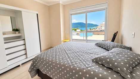 Español | 3 habitaciones para 7 personas | Vista al mar.