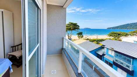 Español | 3 habitaciones para 7 personas | Vista al mar.