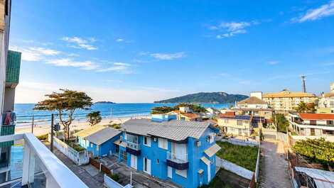 Español | 3 habitaciones para 7 personas | Vista al mar.