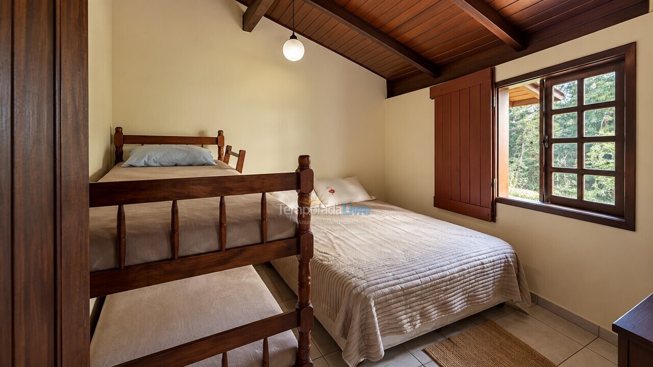 Casa para aluguel de temporada em Bombinhas (Canto Grande)