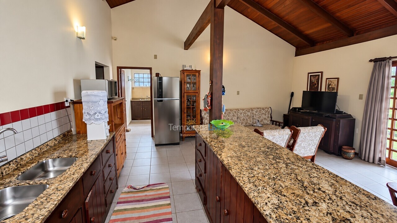 Casa para aluguel de temporada em Bombinhas (Canto Grande)