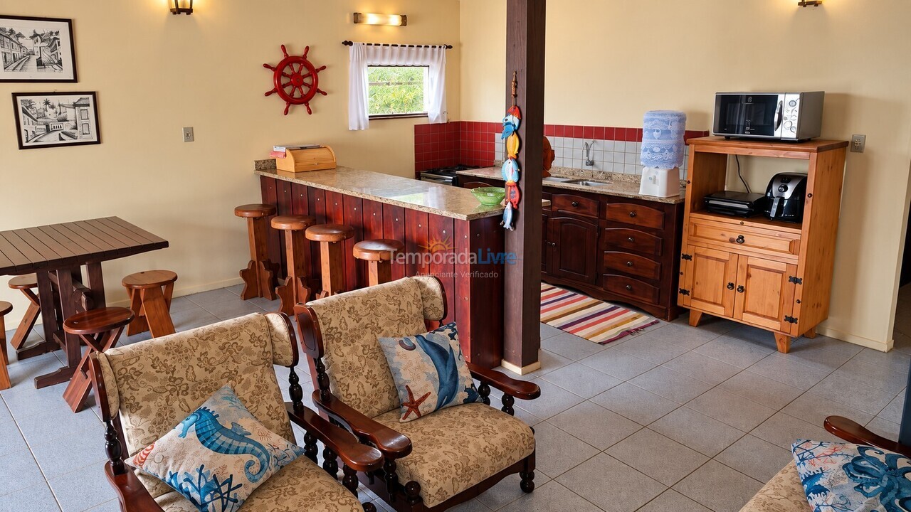 Casa para aluguel de temporada em Bombinhas (Canto Grande)