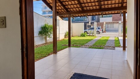 Aluguel Temporada em Bombinhas Casa com Piscina no Canto Grande