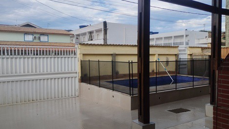 Casa con piscina y aire acondicionado en la playa de Praia Grande en Ubatuba.