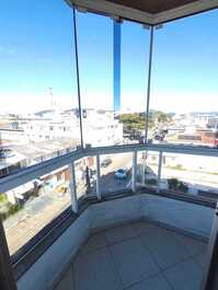 Apartamento a media cuadra del mar.