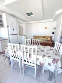 Apartamento a media cuadra del mar.