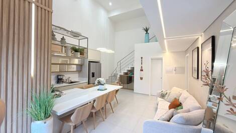 🌴 DÚPLEX JARDÍN CON JACUZZI PRIVADO EN CANTO GRANDE – BOMBINHAS/SC
