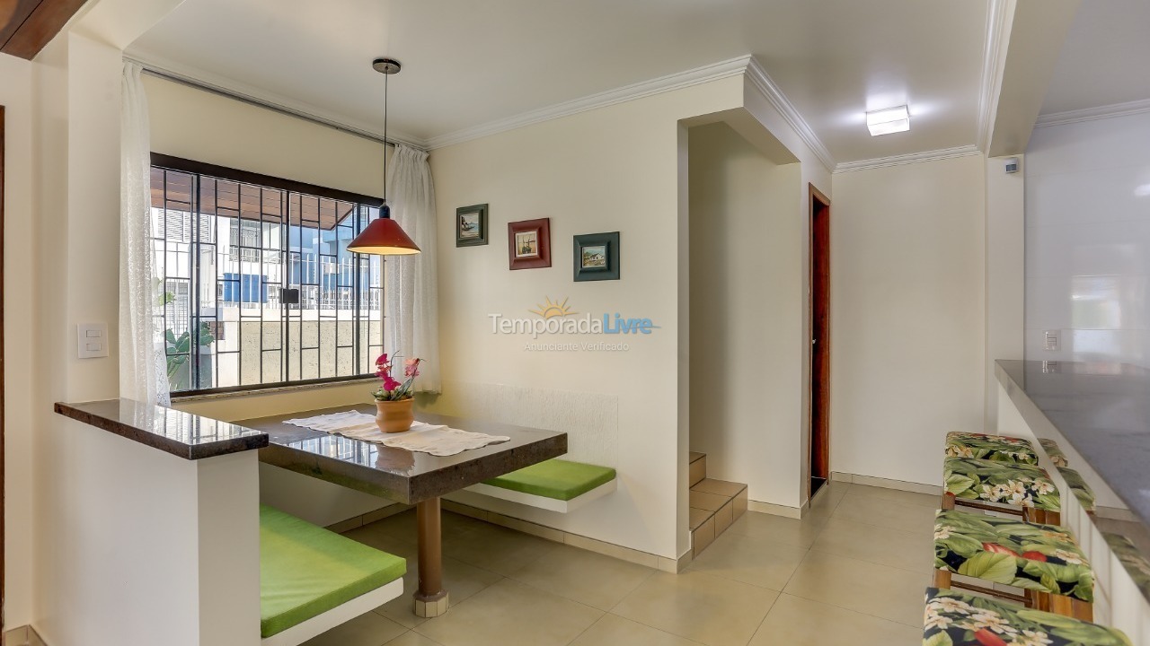 Casa para aluguel de temporada em Florianopolis (Canasvieiras)