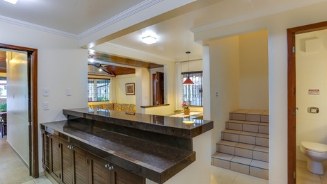 Espetacular casa com piscina em Canasvieiras