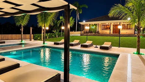 🏡✨🏡 Chácara em Suzano com Piscina Climatizada e Lazer Completo ✨🏡