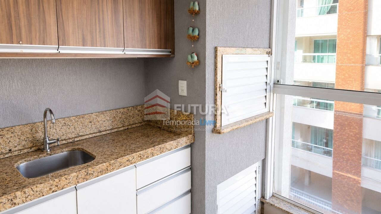 Apartamento para aluguel de temporada em Bombinhas (Praia de Bombas)
