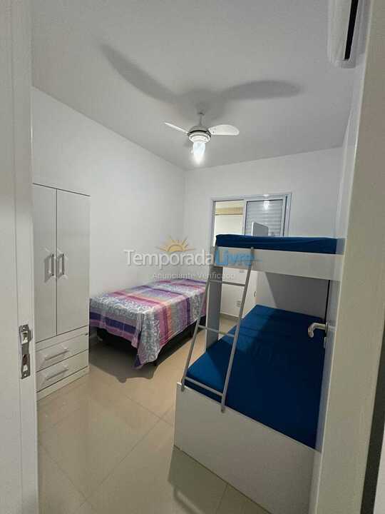 Apartamento para aluguel de temporada em Bertioga (Praia da Enseada)