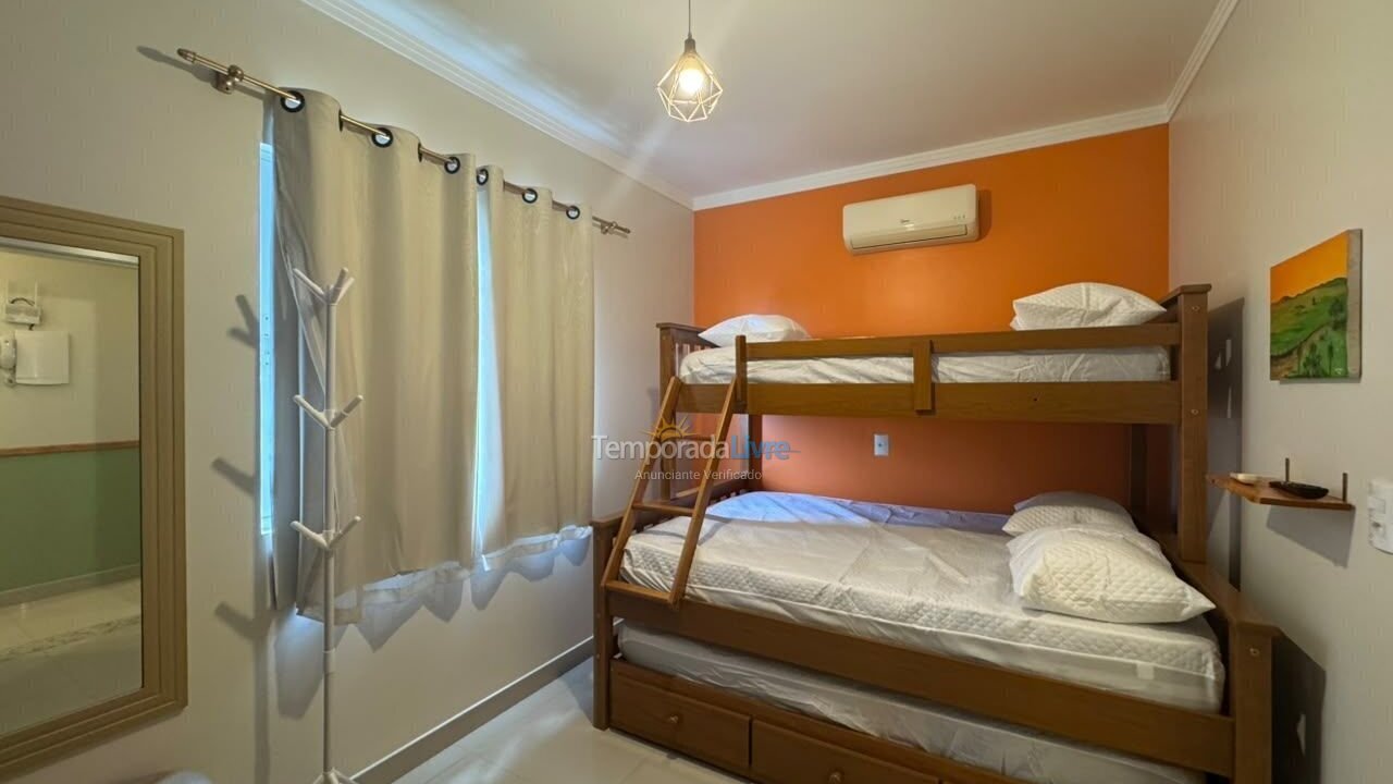 Apartment for vacation rental in Bombinhas (Praia de Bombas)