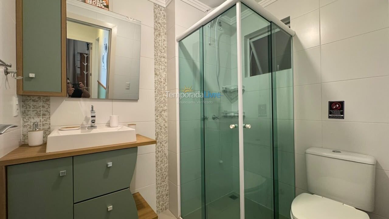 Apartment for vacation rental in Bombinhas (Praia de Bombas)