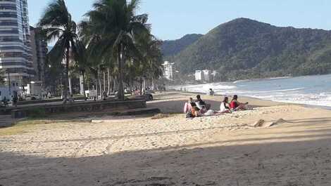 Apartamento en Martim de Sá, 3 habitaciones, en la playa, 54c