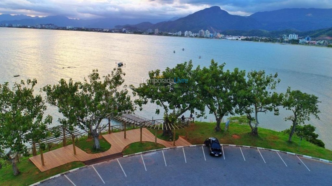 Apartamento para alquiler de vacaciones em Caraguatatuba (Martim de Sá)